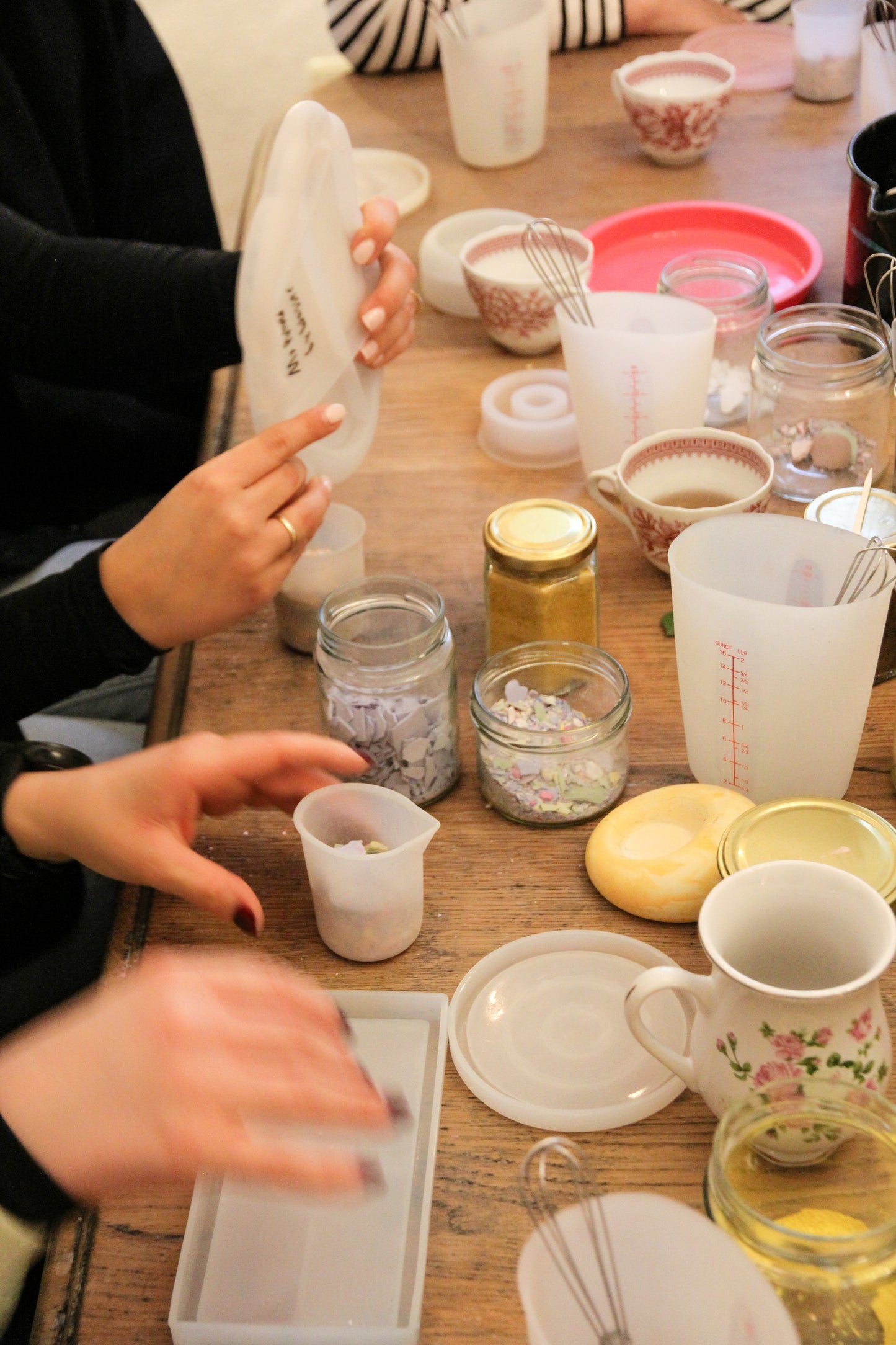 RAYSIN INTERIOR WORKSHOP - Formen giessen