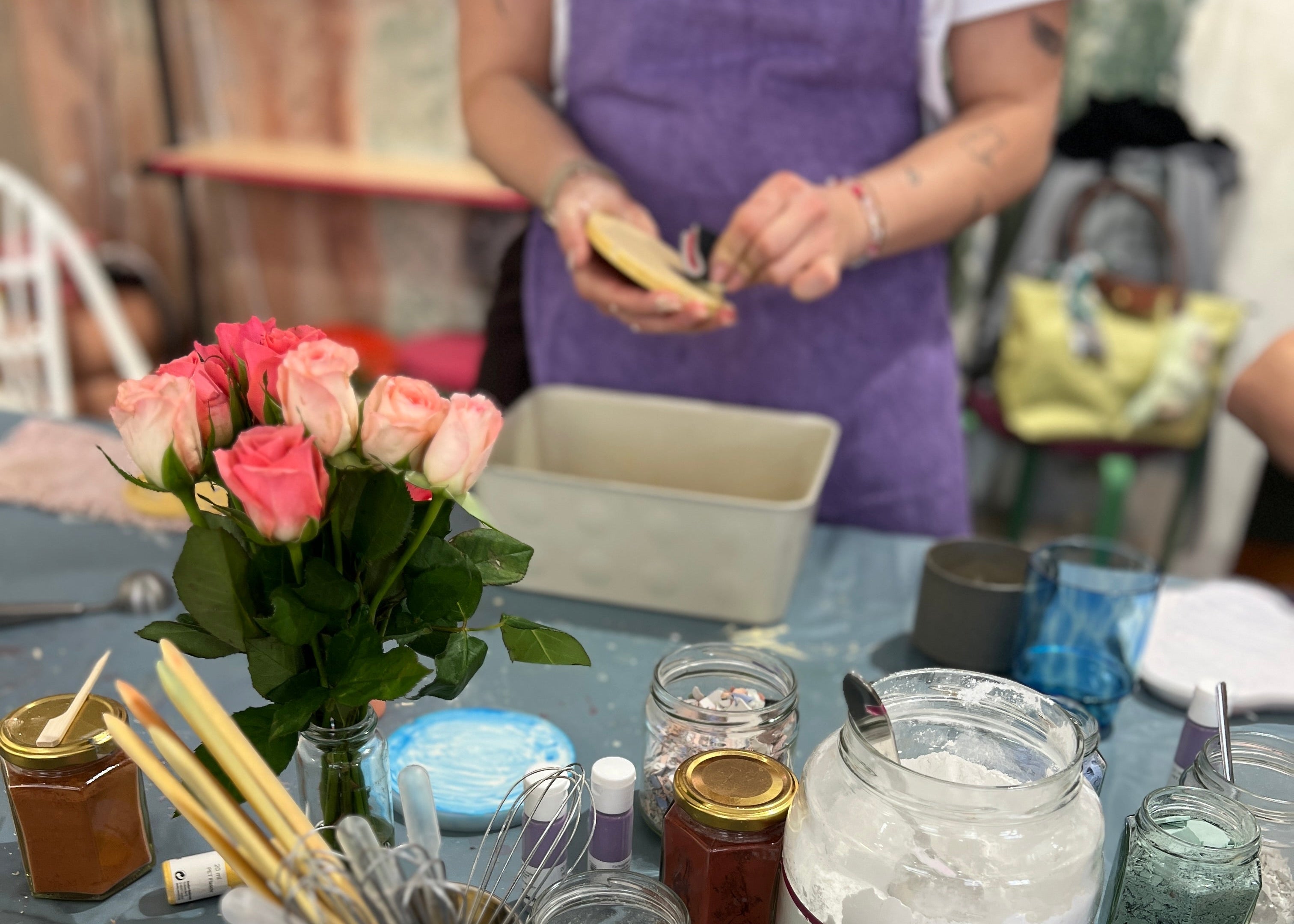 Zusammen kommen und kreativ etwas erschaffen. Das schönste Geschenk für deine Freundin.