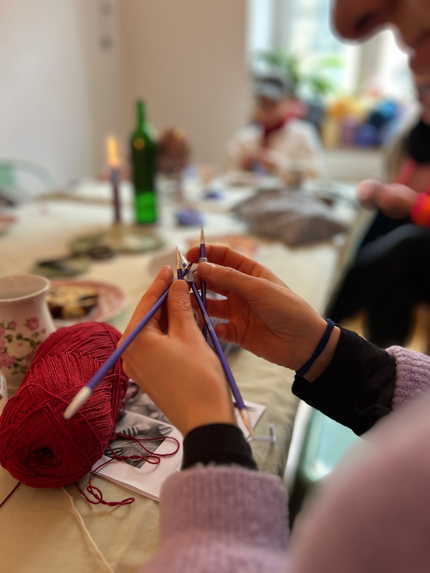 nadelspiel beim strickcafe in münchen.
